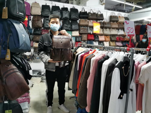 首屆春季外貿絲綢服裝商品購物節璀璨啟幕，日用百貨琳瑯滿目